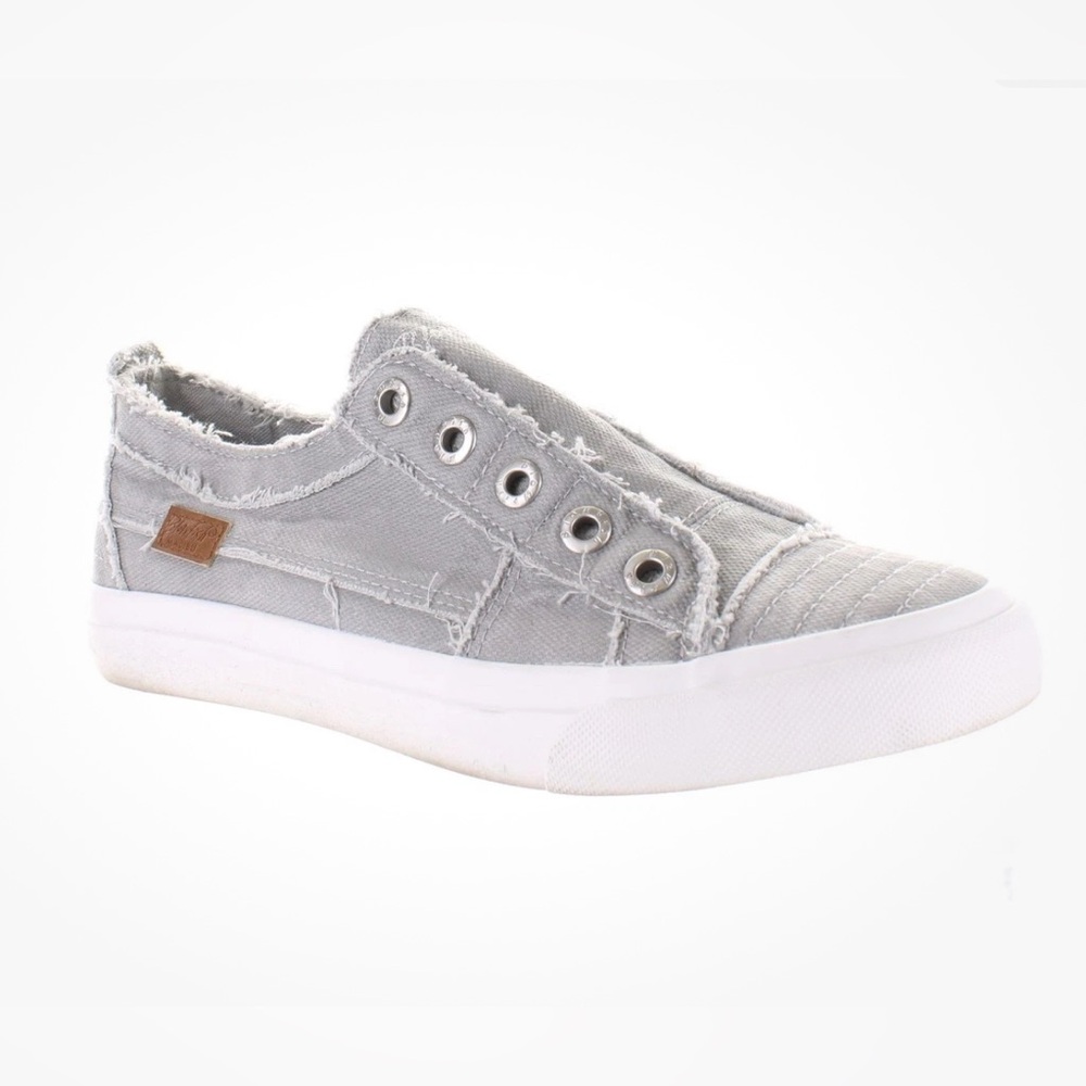 NWOT- Blowfish Malibu ‘Play’ Slip on Canvas Sneaker